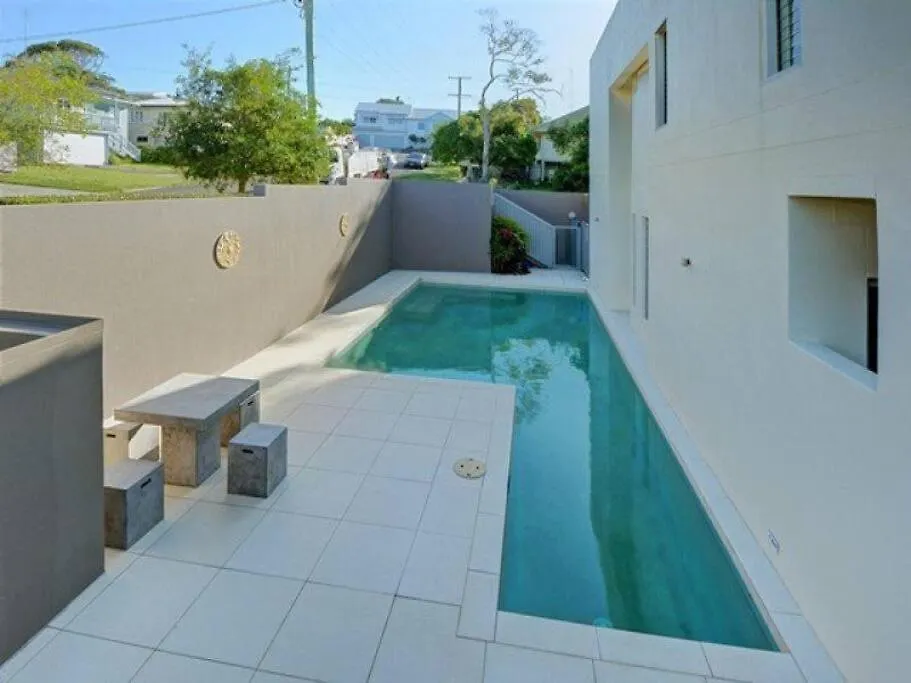 4 Bed Townhouse 200M To The Beach Alexandra Headland Apartment